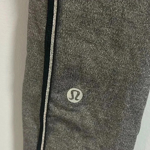 Lululemon  Speed Up Tight - Picture 9 of 10